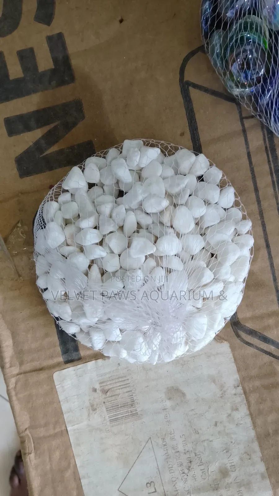 Aquarium White Stones