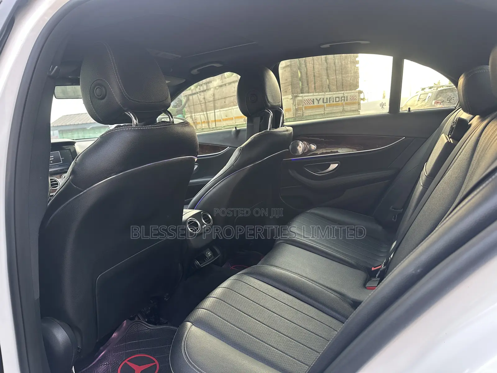 Mercedes-Benz E300 4Matic AWD Sedan (2.0L 4cyl 9A) 2017 White