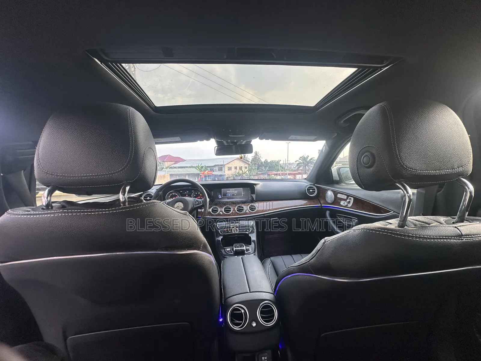 Mercedes-Benz E300 4Matic AWD Sedan (2.0L 4cyl 9A) 2017 White