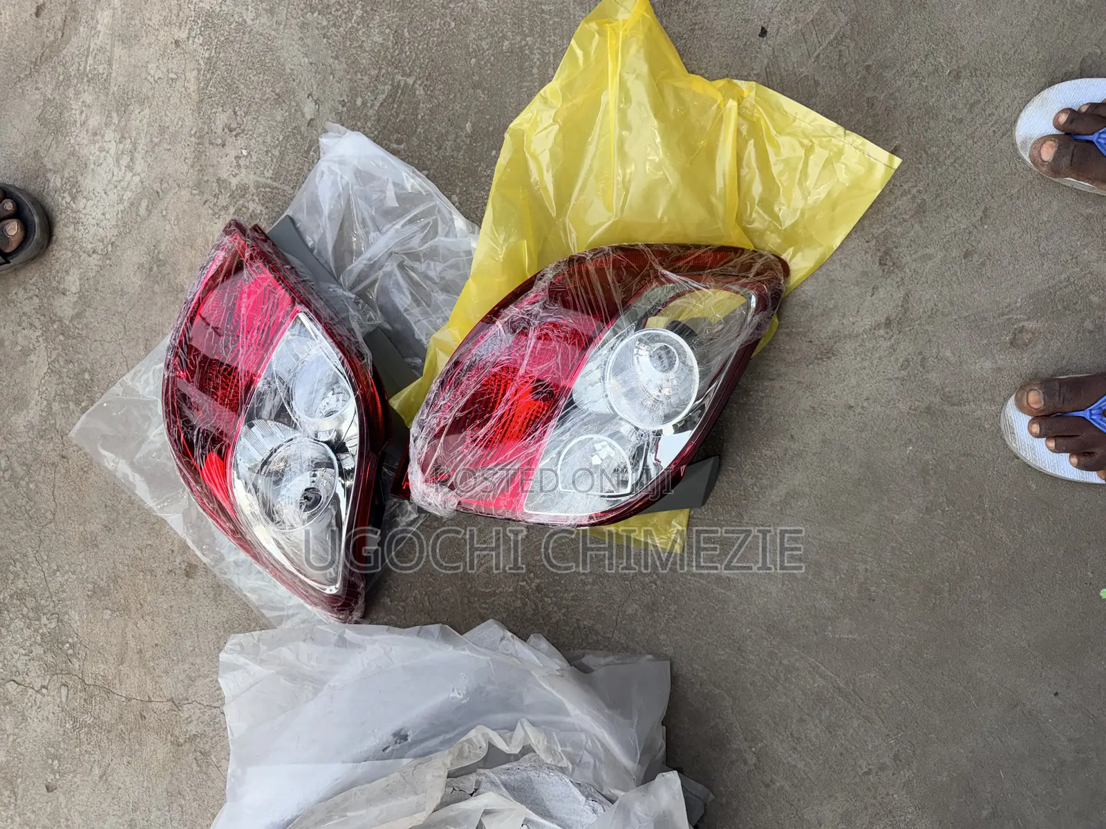 Toyota Matrix 2009/2010/2011/2012 Tail Lights