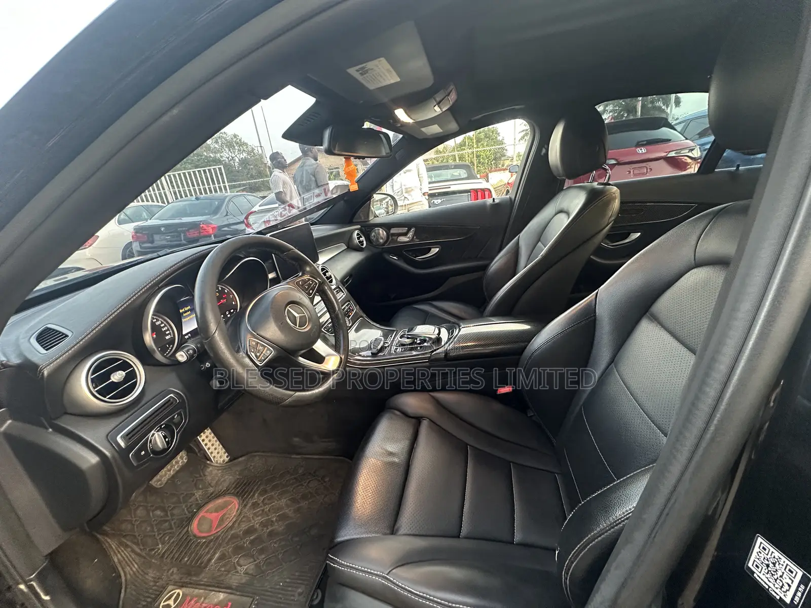 Mercedes-Benz C300 Base Sedan RWD (2.0L 4cyl 7A) 2016 Black