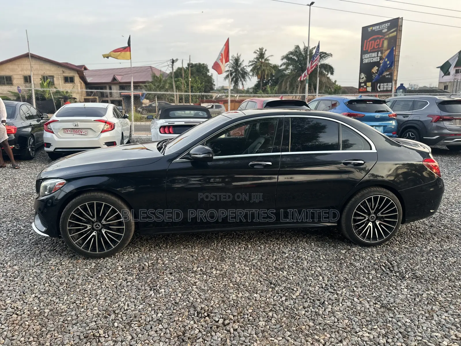 Mercedes-Benz C300 Base Sedan RWD (2.0L 4cyl 7A) 2016 Black