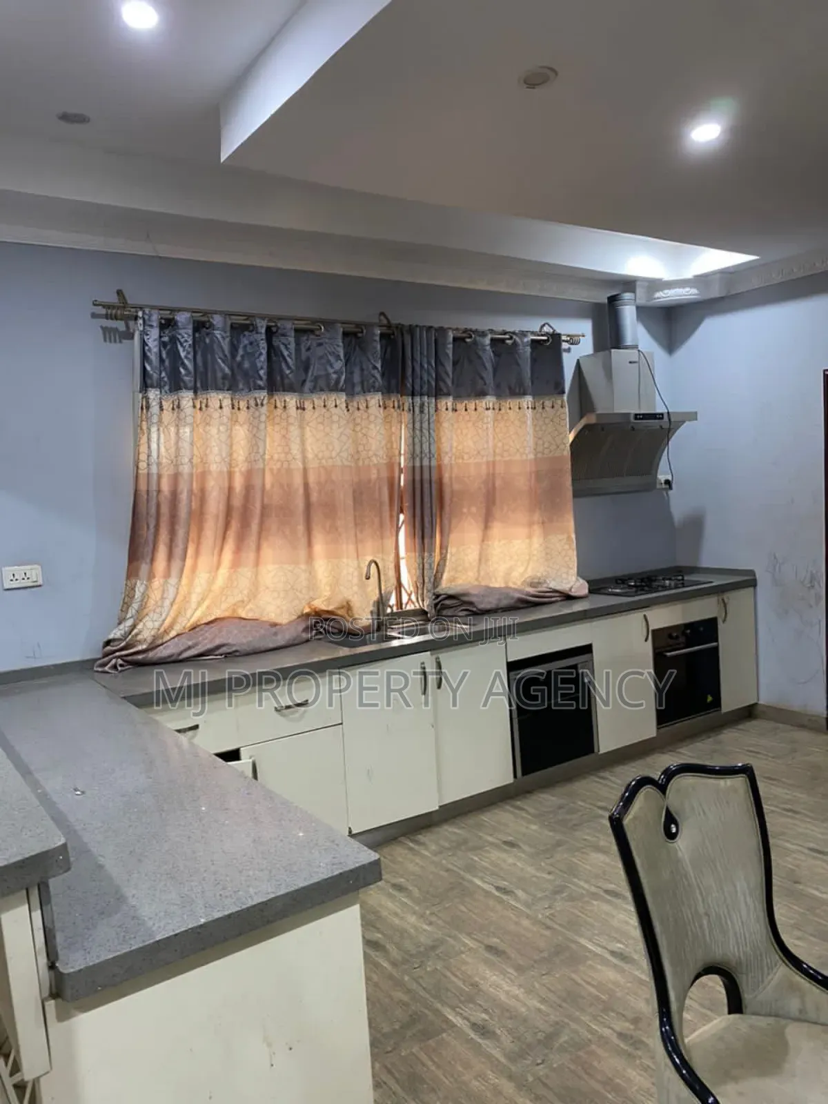 4bdrm House in Community 25 for rent