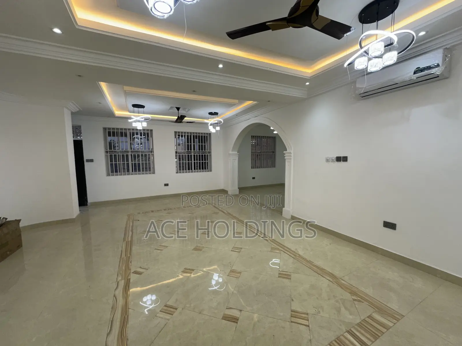 5bdrm Mansion in Nmai Dzorn for rent