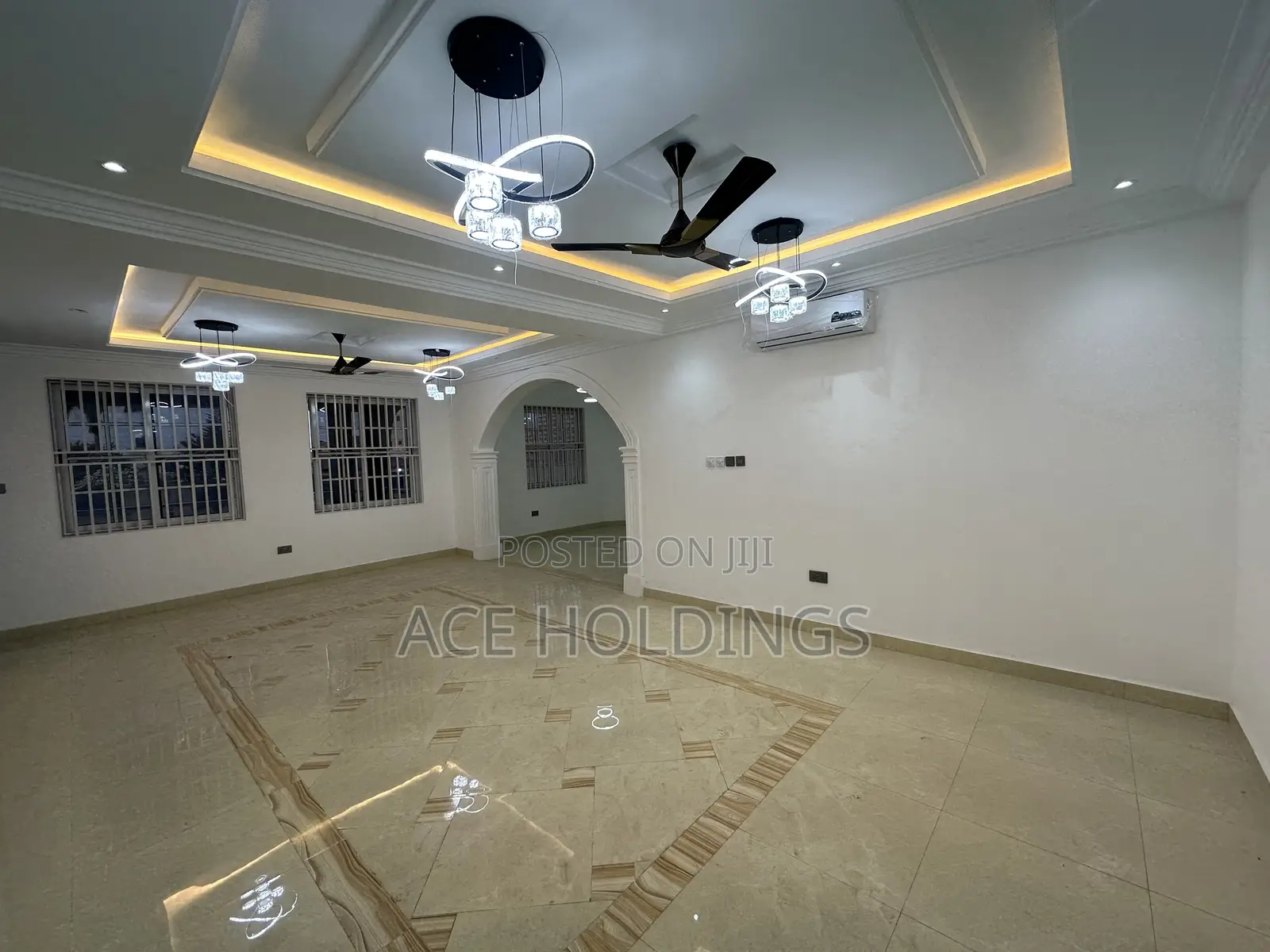 5bdrm Mansion in Nmai Dzorn for rent