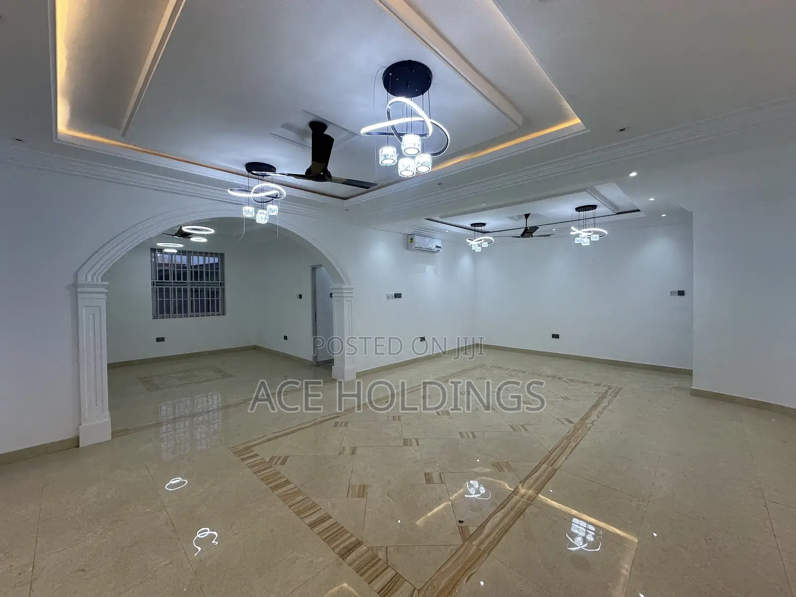 5bdrm Mansion in Nmai Dzorn for rent