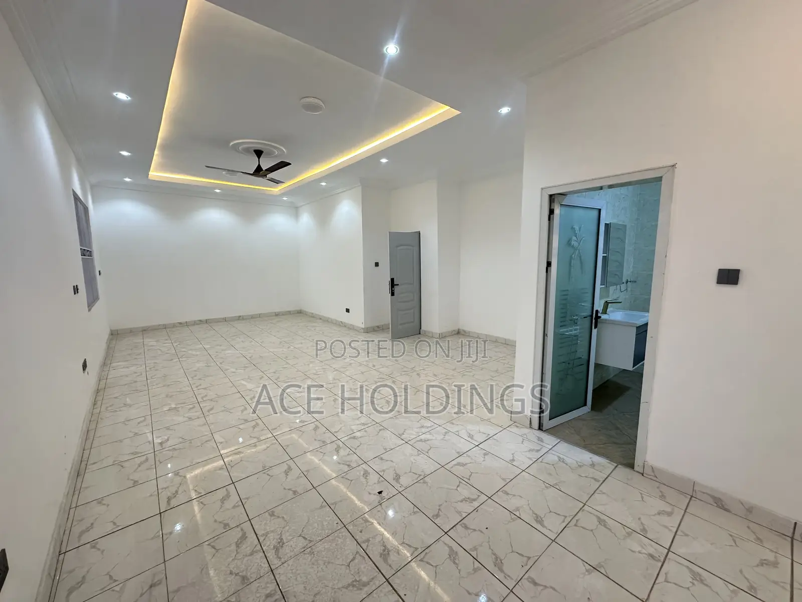 5bdrm Mansion in Nmai Dzorn for rent