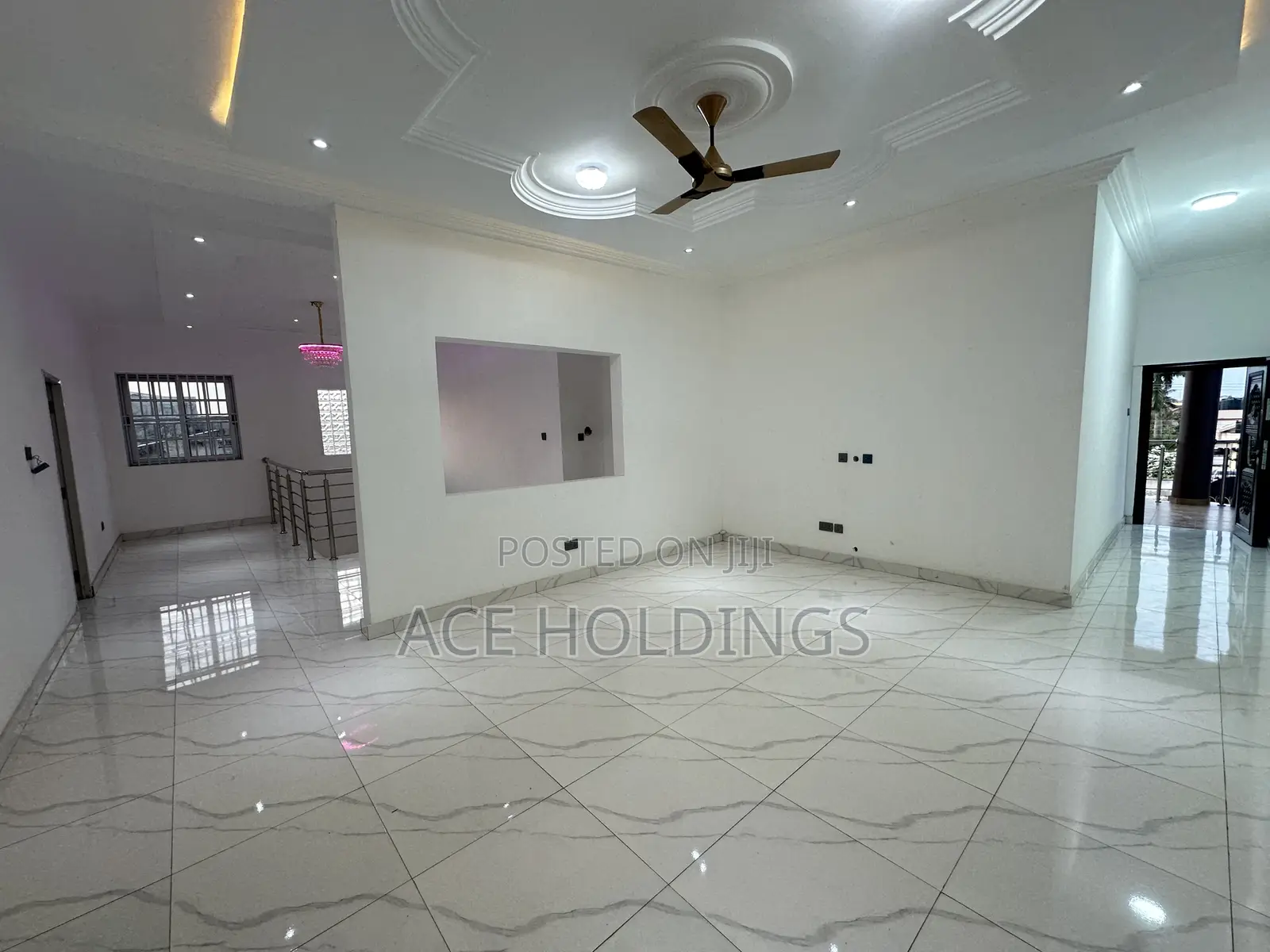 5bdrm Mansion in Nmai Dzorn for rent