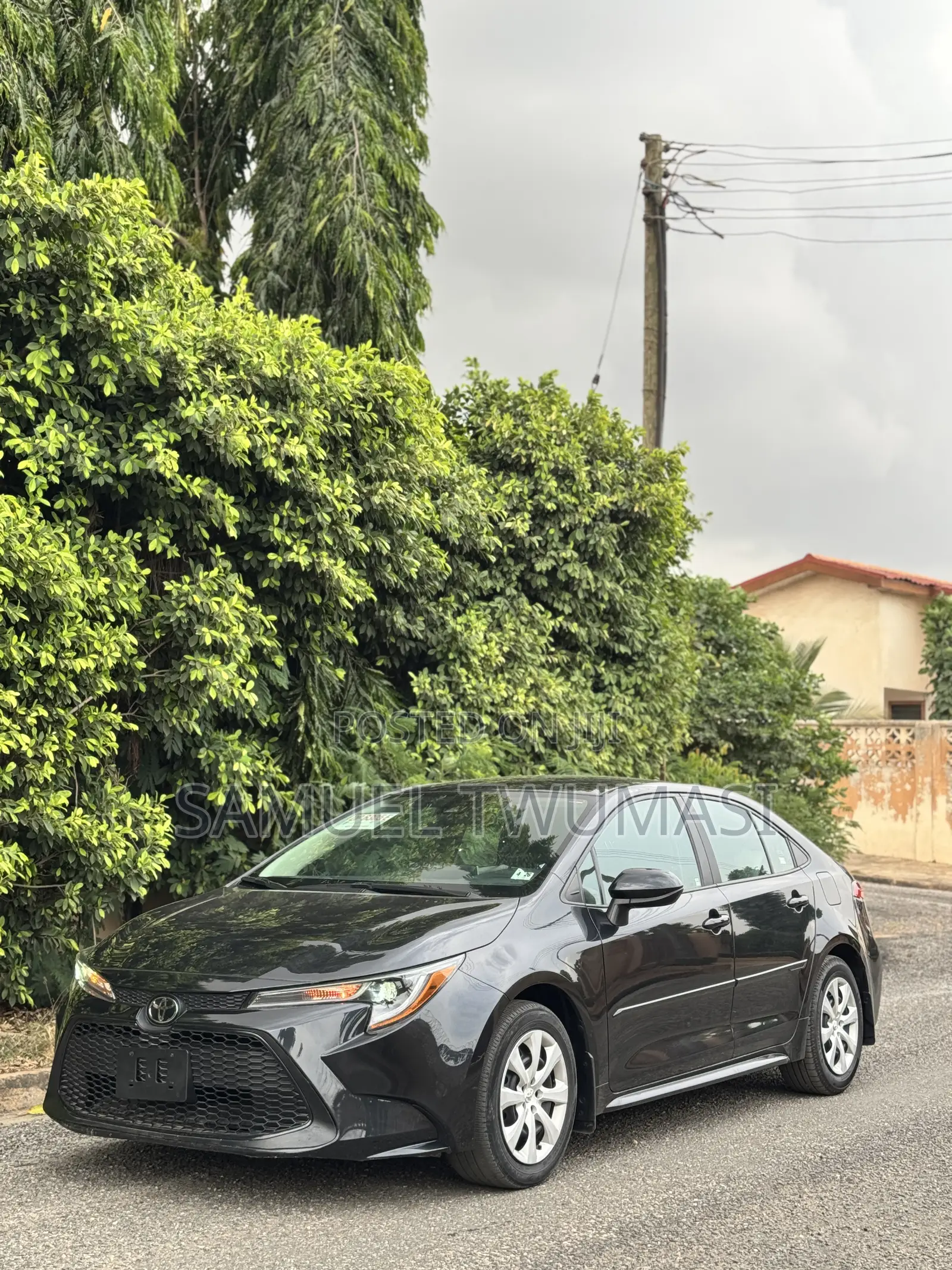 Toyota Corolla LE 2022 Black