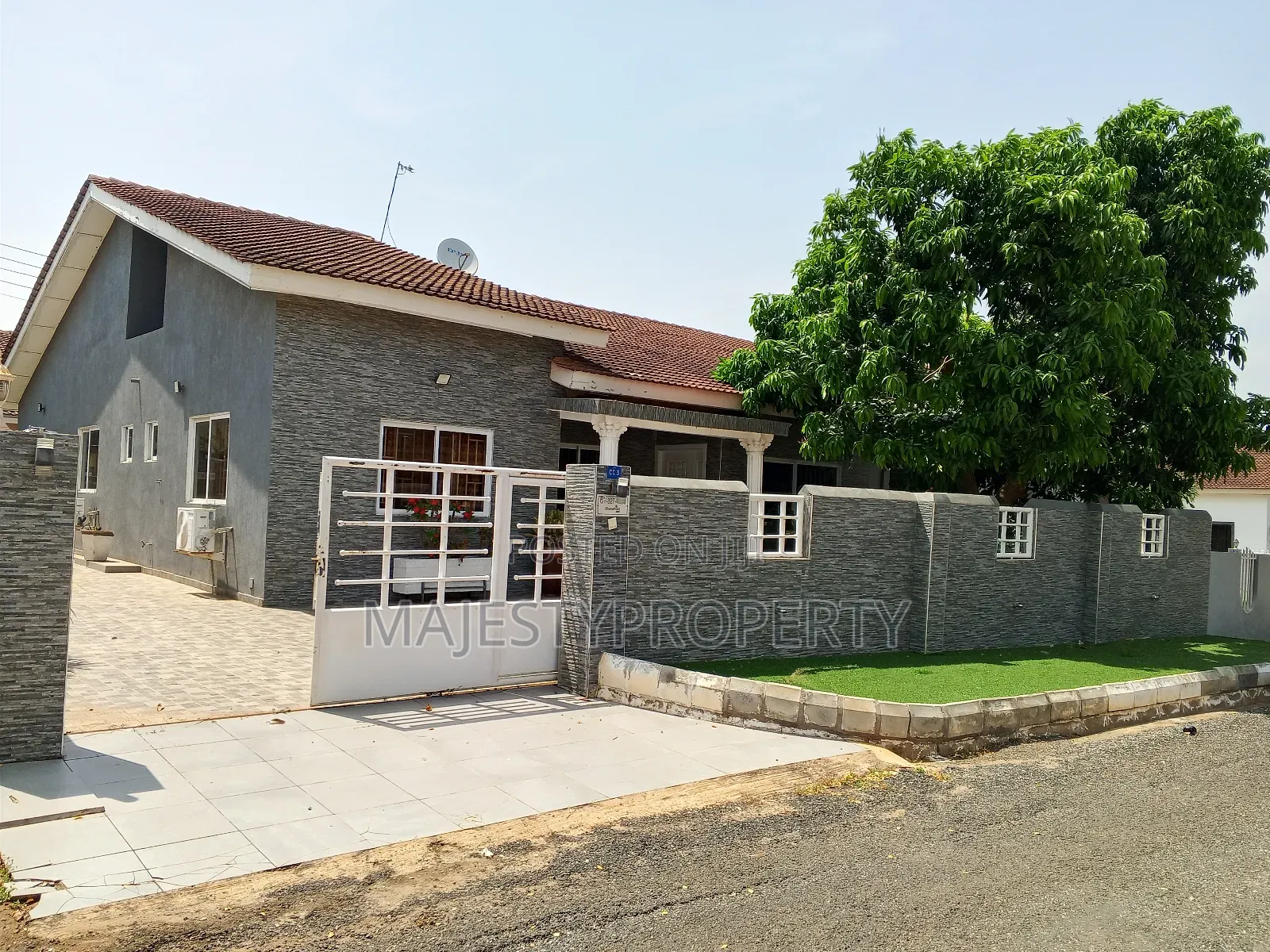 Furnished 3bdrm House in Batsona, Baatsona Total for rent