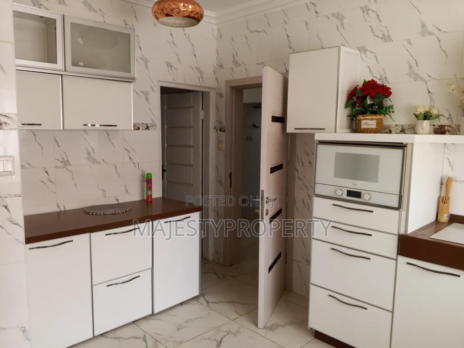 Furnished 3bdrm House in Batsona, Baatsona Total for rent