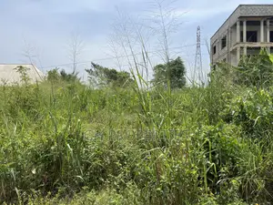One Plot for Sale at Sokoban Afracho.