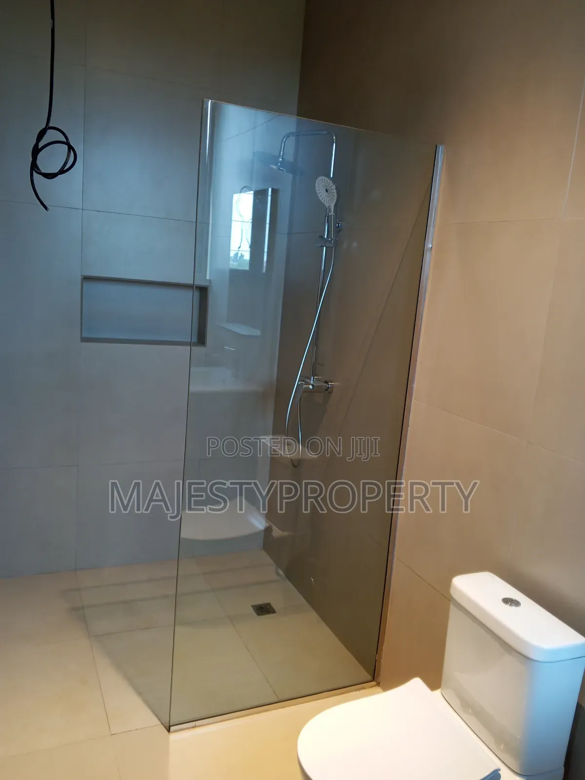 4bdrm Duplex in Hfc Estate, Baatsona Total for sale