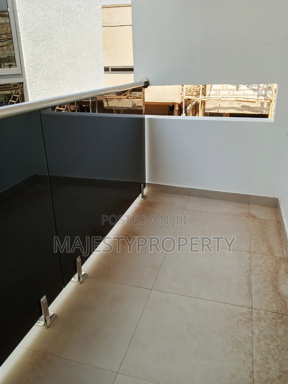 4bdrm Duplex in Hfc Estate, Baatsona Total for sale