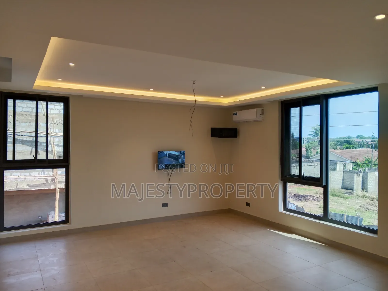 4bdrm Duplex in Hfc Estate, Baatsona Total for sale