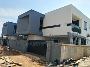 4bdrm Duplex in Hfc Estate, Baatsona Total for sale