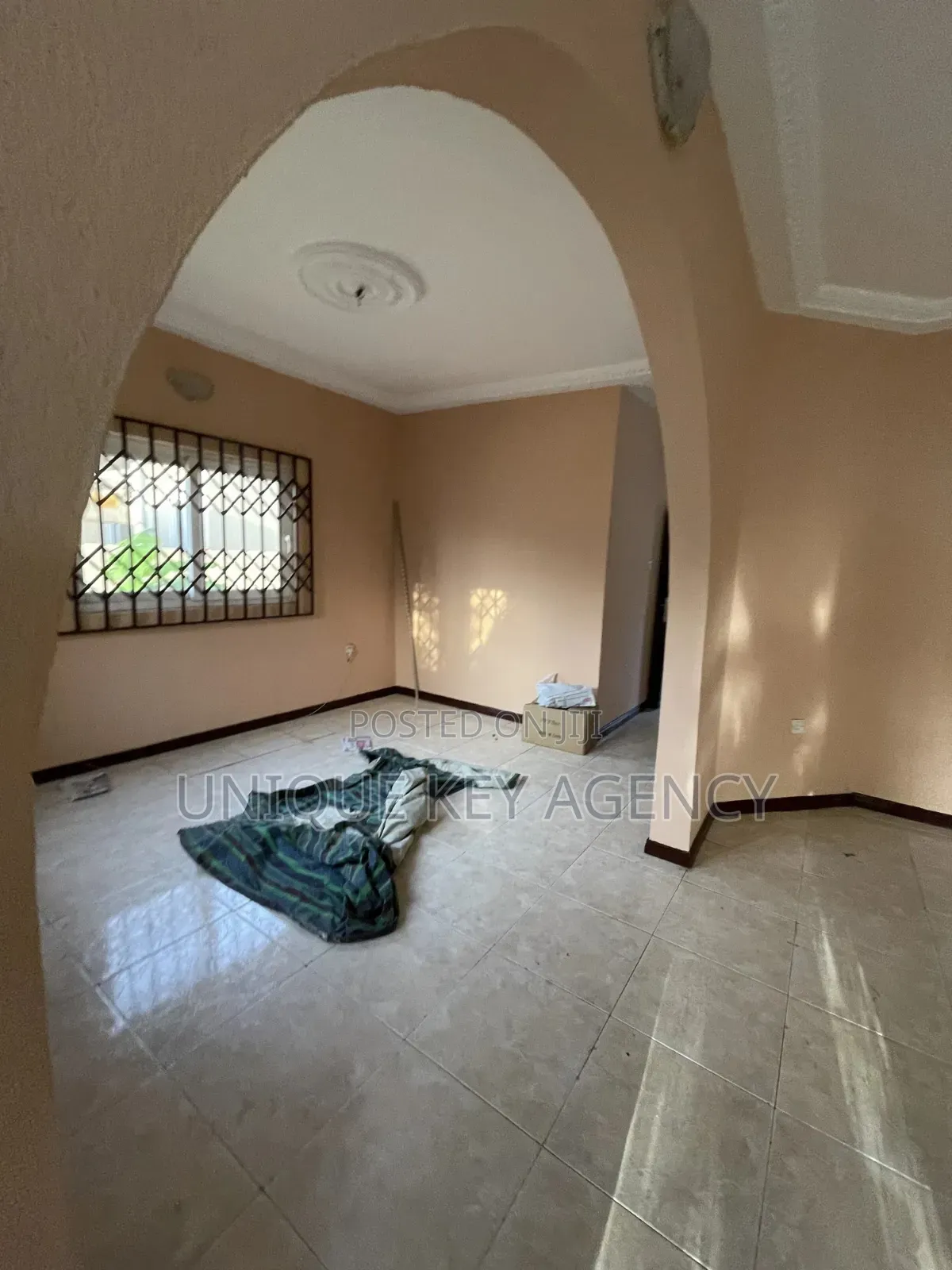 4bdrm House in Unique Key Agency, Manet Court for rent