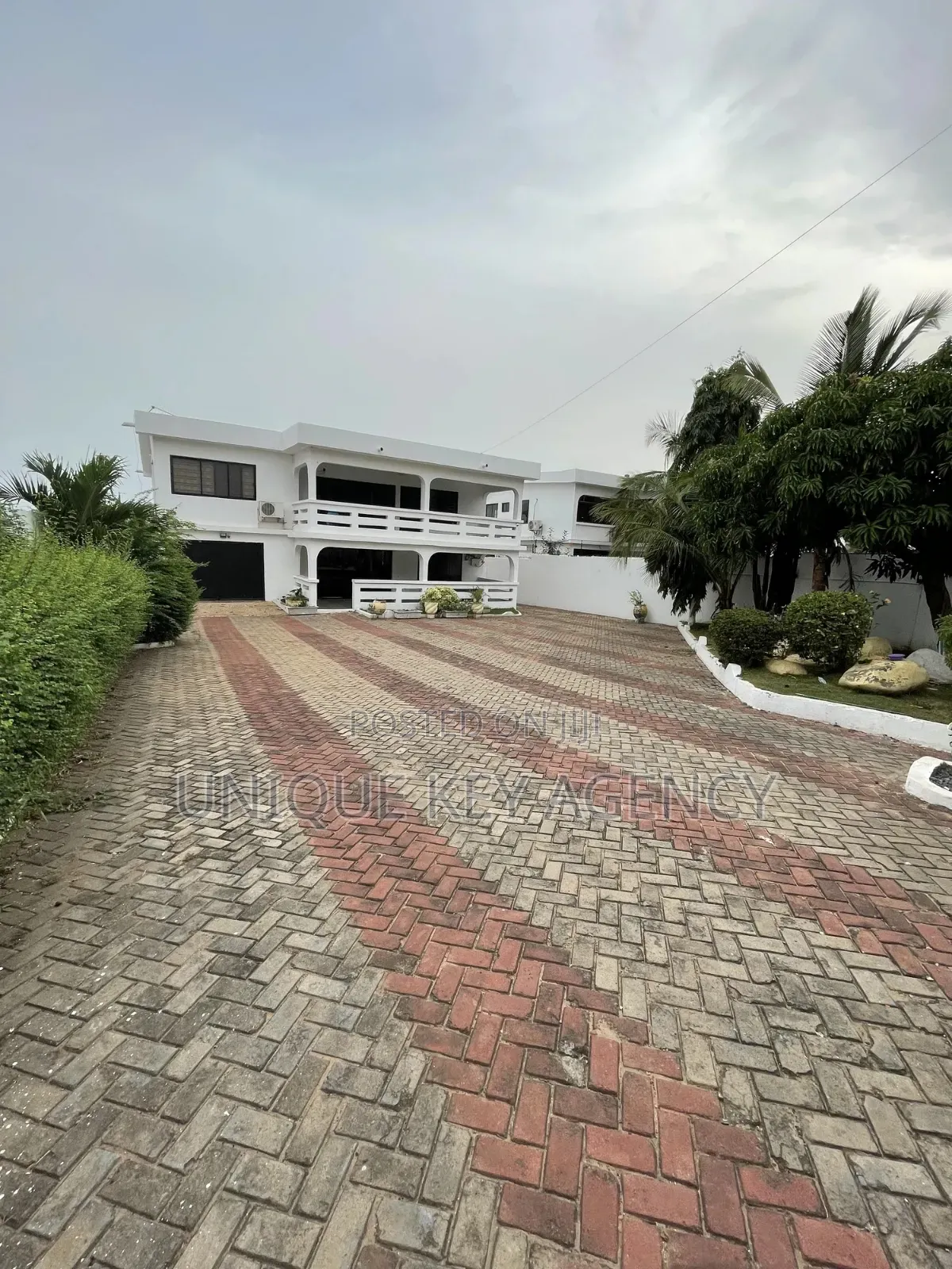 6bdrm House in Unique Key Agency, Tema Metropolitan for rent