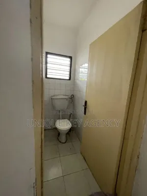 6bdrm House in Unique Key Agency, Tema Metropolitan for rent