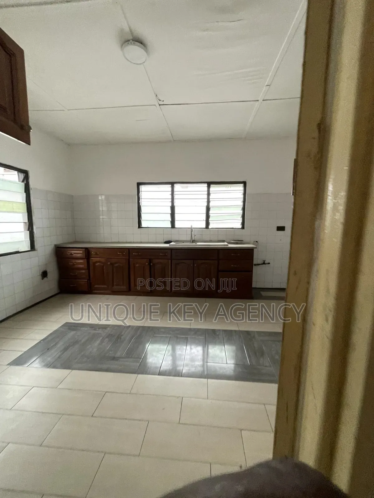 6bdrm House in Unique Key Agency, Tema Metropolitan for rent