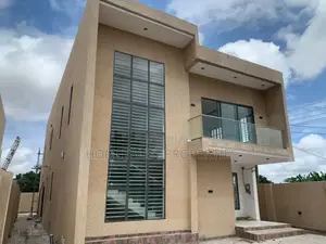 5bdrm Duplex in Ashongman Estate, Kwabenya for sale