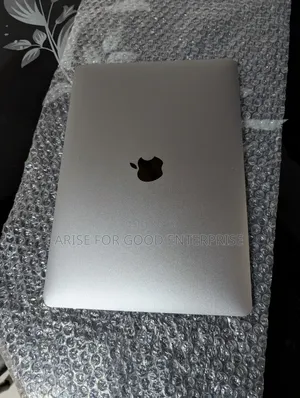 Laptop Apple MacBook 2017 8GB Intel Core i5 SSD 256GB