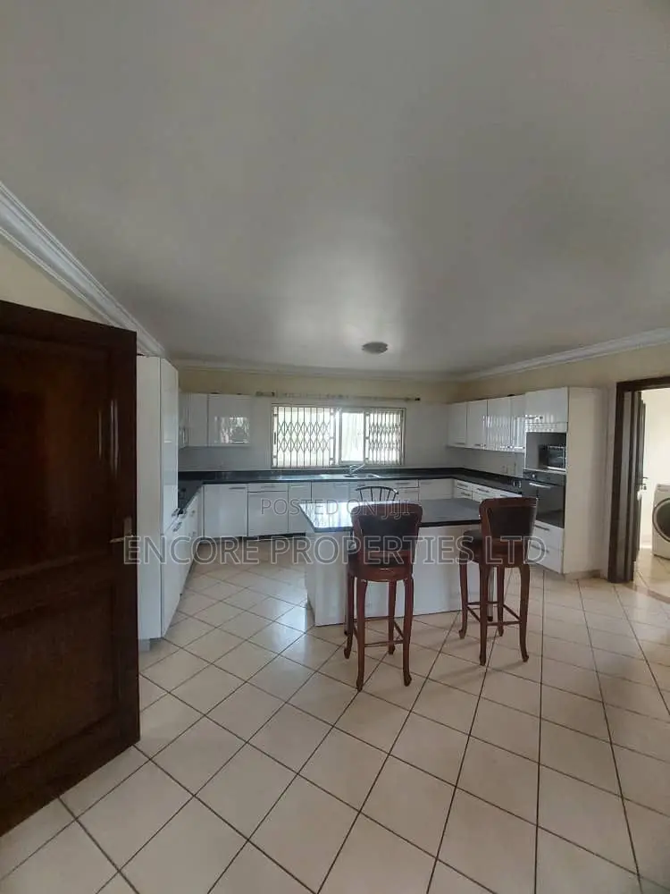 5bdrm Apartment in Trassaco Phase 1, East Legon for rent
