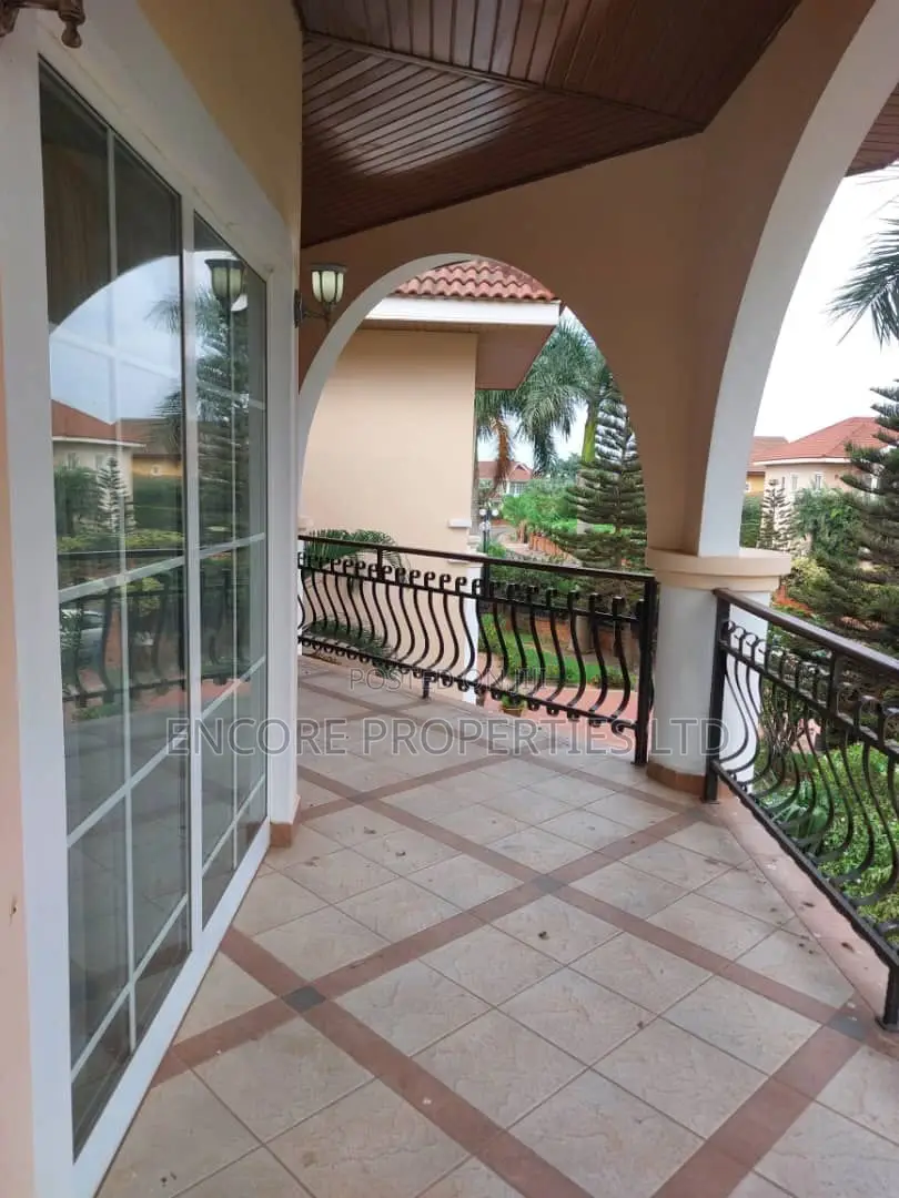 5bdrm Apartment in Trassaco Phase 1, East Legon for rent