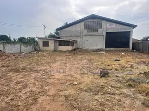 820 SQM Warehouse at Sapeiman for Rent