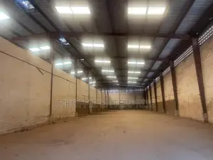 Classic 2000 SQM Warehouse at Tema for Rent