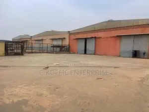Prime 1000 SQM Warehouse at Tema for Rent