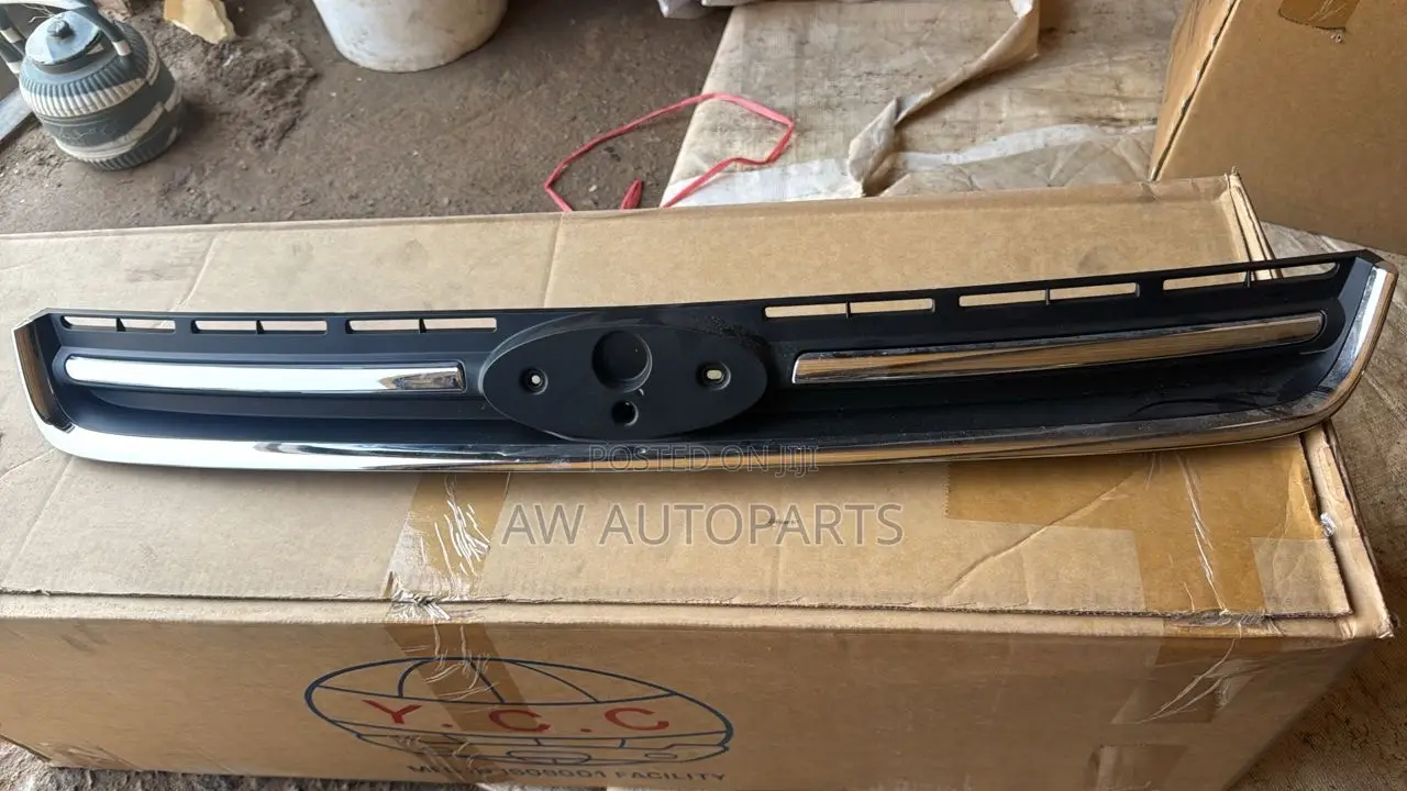 Ford Escape 2013-2016 Grille
