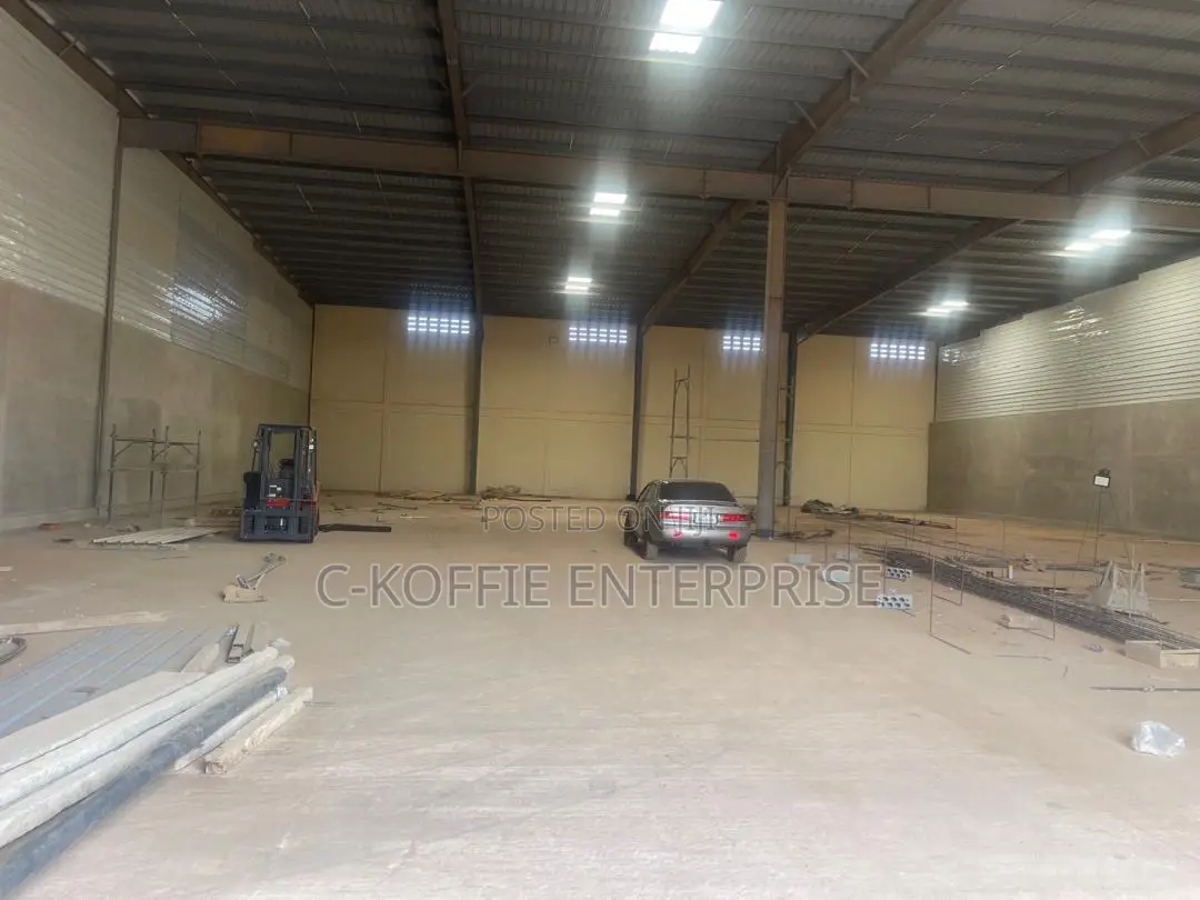 1000 SQM Warehouse at Spintex for Rent