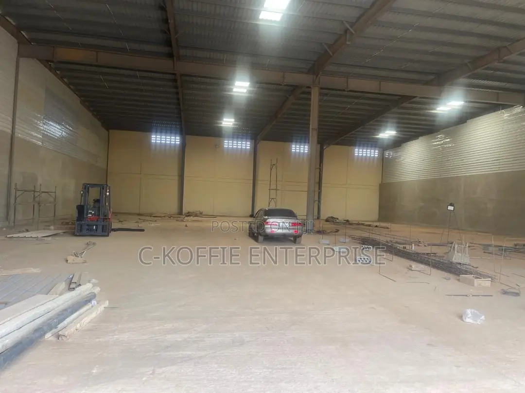 1000 SQM Warehouse at Spintex for Rent