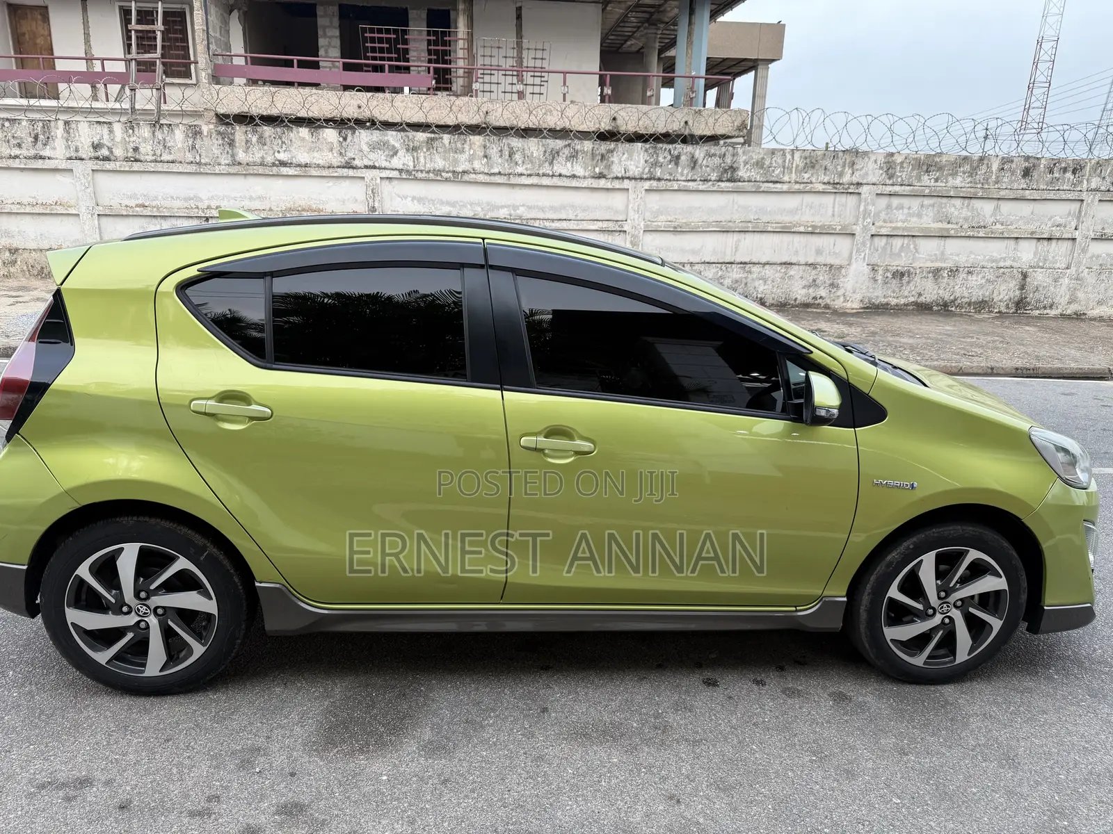 Toyota Aqua 2015 Green