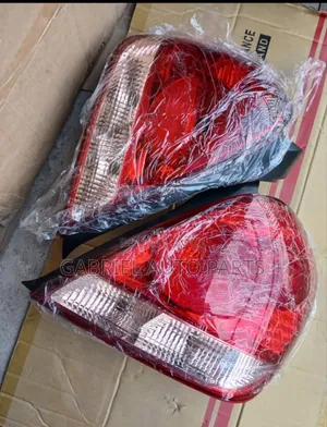 Nissan Sunny 2005 Taillight