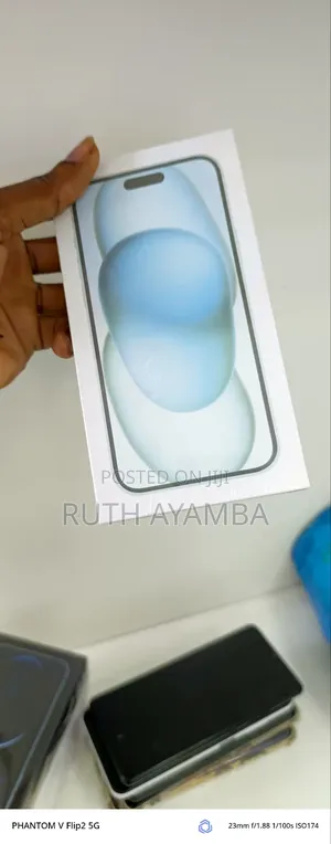 New Apple iPhone 15 128 GB Blue
