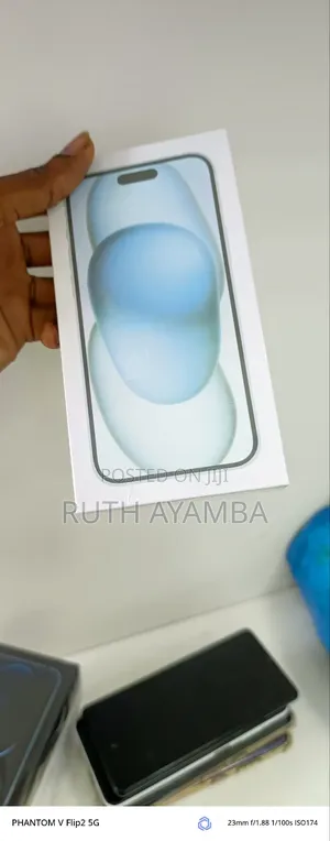 New Apple iPhone 15 128 GB Blue