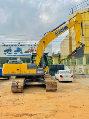 XCMG 215 Excavator Machines Available
