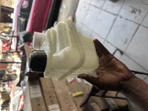 Nissan Qashqai 2014 Reservoir