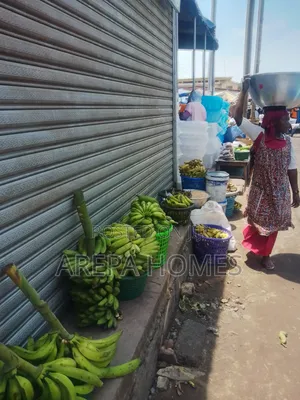 Prime Area Shop for Rent in Madina Market