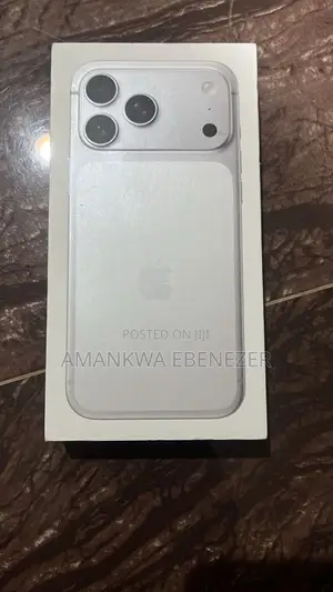 New Apple iPhone 17 Pro Max 256 GB Silver