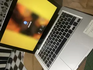 Laptop Apple MacBook Pro 2011 8GB Intel Core i7 SSD 256GB