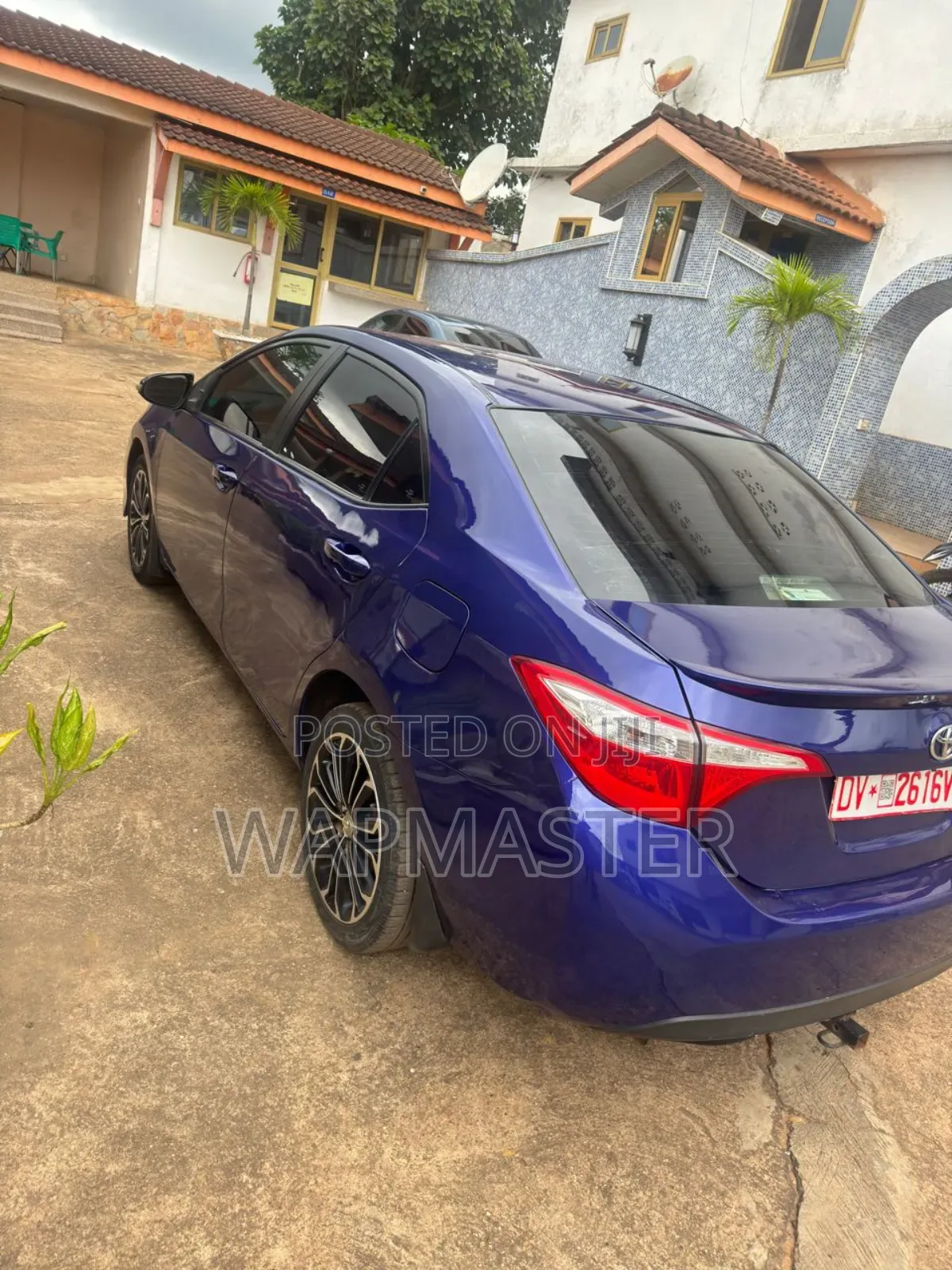 Toyota Corolla S w/Special Edition Pkg (1.8L 4cyl CVT) 2016 Blue