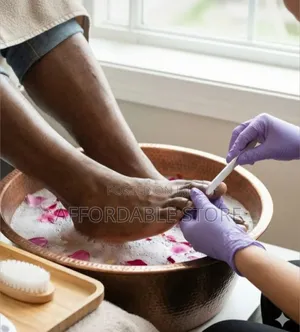 Pedicure / Manicure. Home Service