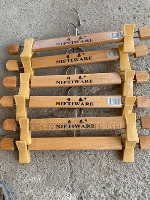 Wooden Clip Hangers (5pcs)