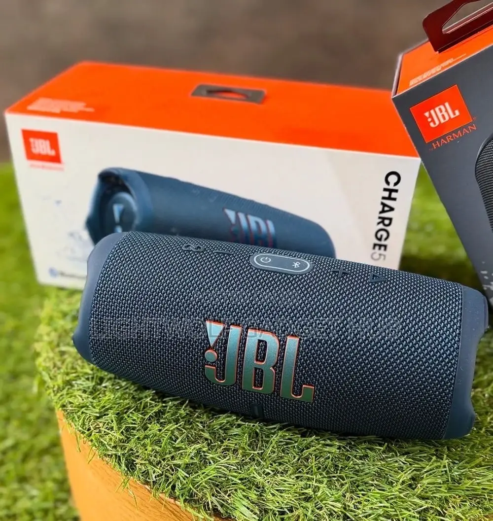 JBL Charge 5