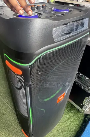 JBL Rechargeable Speaker With Two Microphones