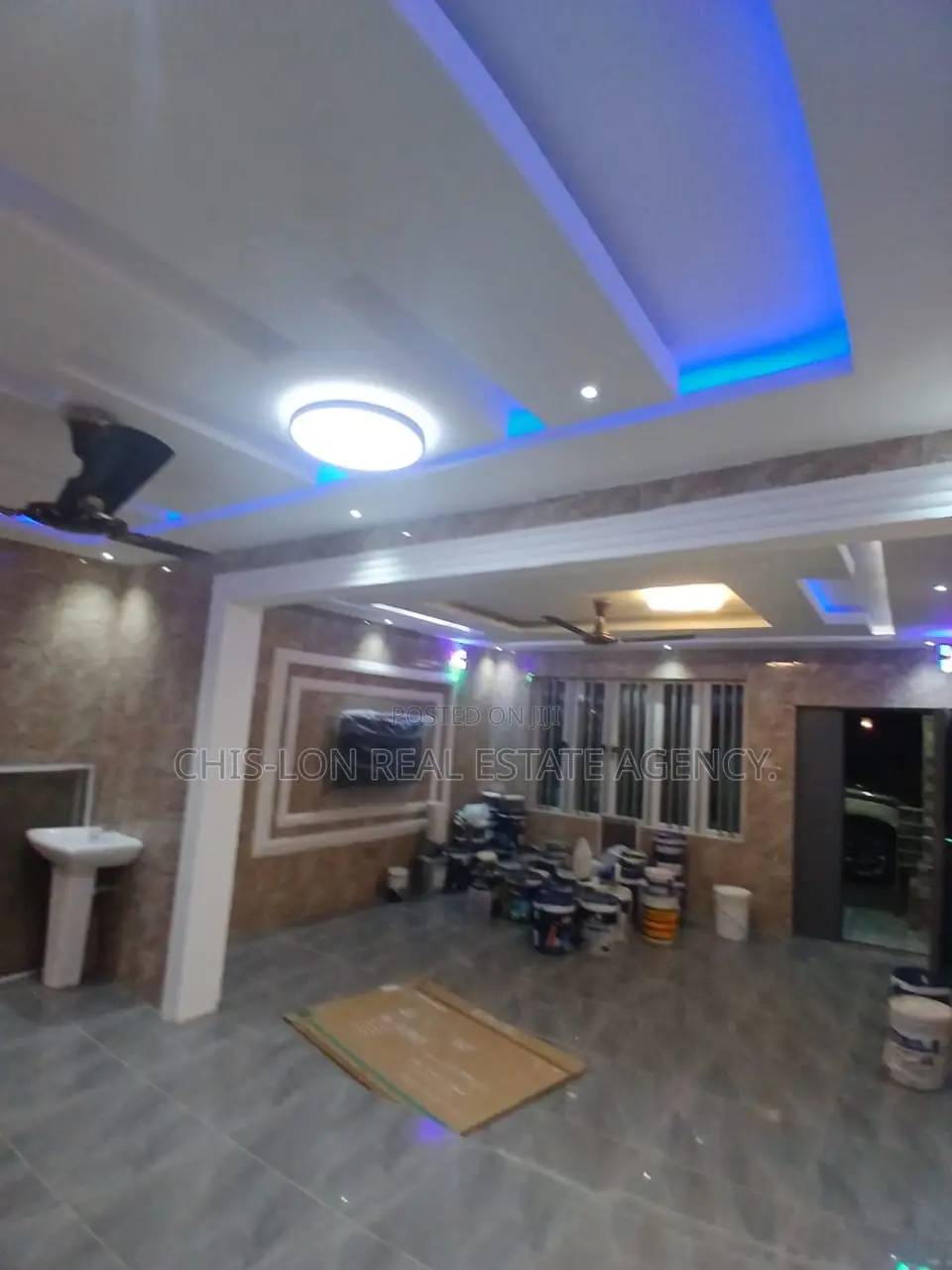 3bdrm Apartment in Chis-Lon Broker, Sahara for rent