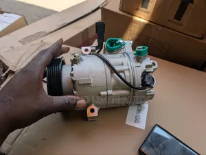 Hyundai Santa Fe 2013,2014,2015,2016,2017 Ac Compressor / Ac Motor
